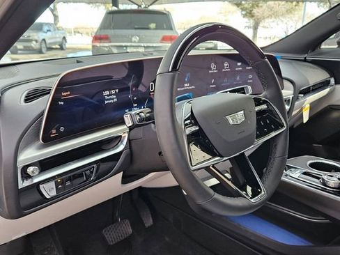 New 2026 Cadillac Lyriq Luxury image 8