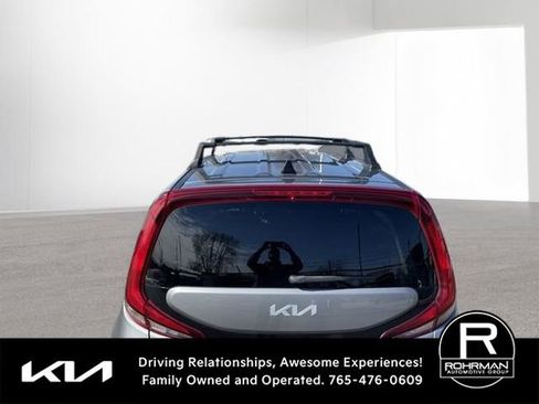 Used 2022 Kia Soul LX w/ Technology Package image 5