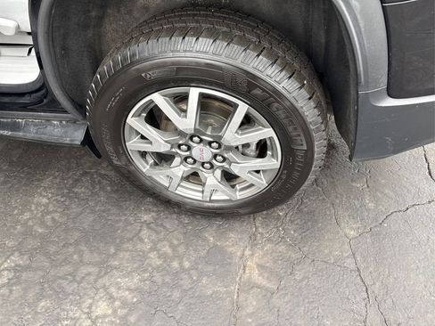 Used 2021 GMC Acadia SLE w/ Driver Convenience Package image 24