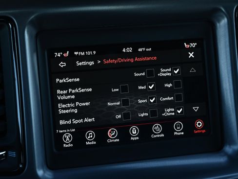 Used 2019 Dodge Challenger R/T w/ Driver Convenience Group image 15