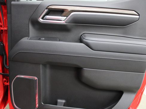 Used 2022 Chevrolet Silverado 1500 LT image 25