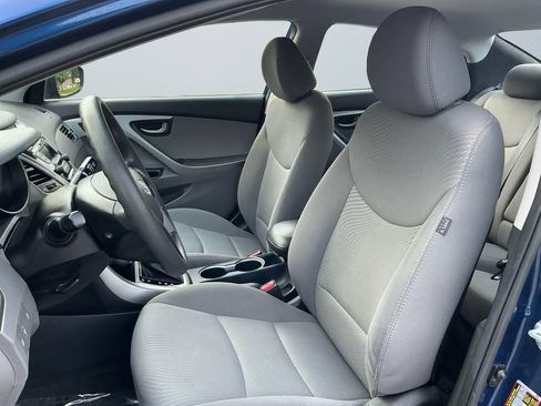 Used 2016 Hyundai Elantra SE FWD image 10