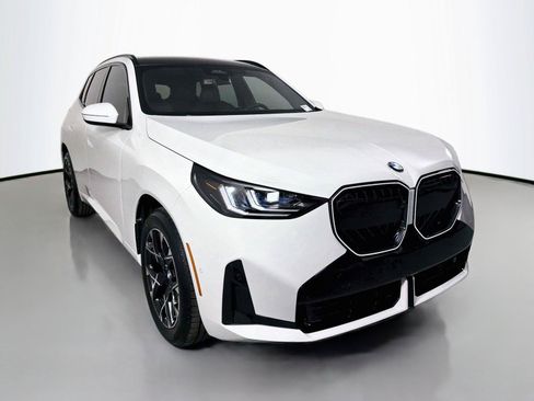 New 2026 BMW X3 xDrive30i w/ Premium Package AWD/4WD image 3