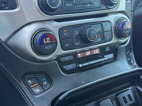 Used 2018 GMC Yukon Denali AWD/4WD image 21