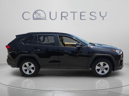 Certified 2021 Toyota RAV4 XLE AWD/4WD image 6