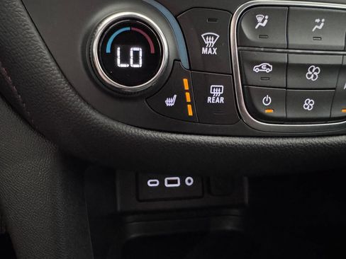 Certified 2024 Chevrolet Equinox RS AWD/4WD image 22