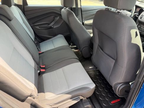 Used 2017 Ford Escape S FWD image 11