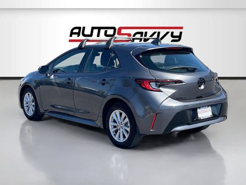 Used 2025 Toyota Corolla SE w/ SE Package FWD image 5
