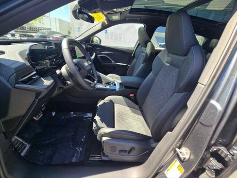 Used 2025 Audi SQ5 Premium Plus AWD/4WD image 24