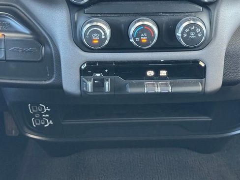 Used 2024 RAM 2500 Big Horn image 30