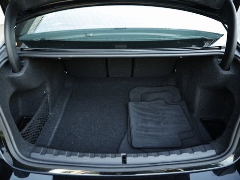 Used 2023 BMW 330i Sedan w/ Driving Assistance Package image 29