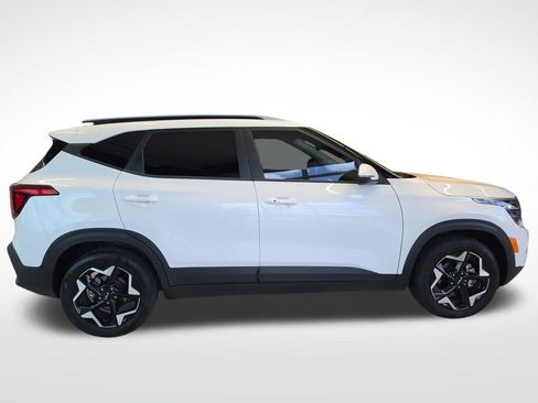 Certified 2026 Kia Seltos S FWD image 9