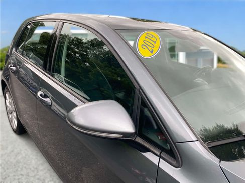 Used 2019 Volkswagen Golf SE w/ Driver Assistance Package FWD image 9