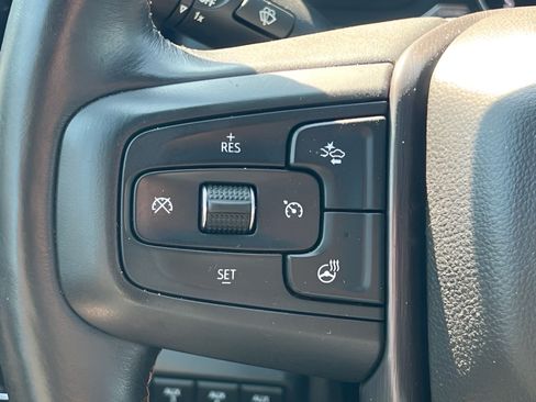 Used 2020 GMC Sierra 3500 AT4 w/ AT4 Premium Package AWD/4WD image 27
