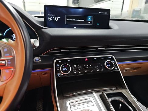 Used 2023 Genesis GV80 3.5T Prestige w/ Prestige Package image 4