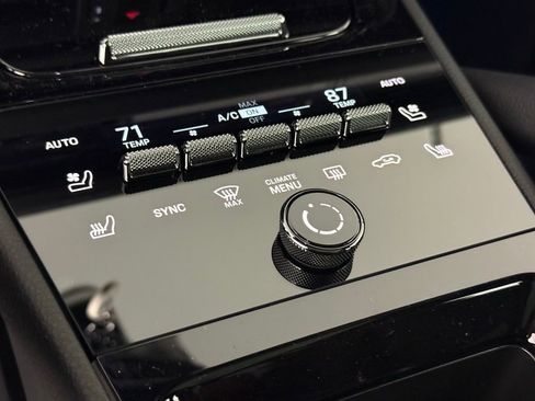 New 2026 Porsche Cayenne image 33