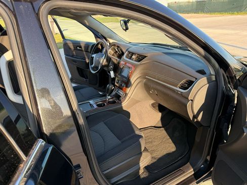 Used 2014 Chevrolet Traverse LT w/ All-Star Edition image 23