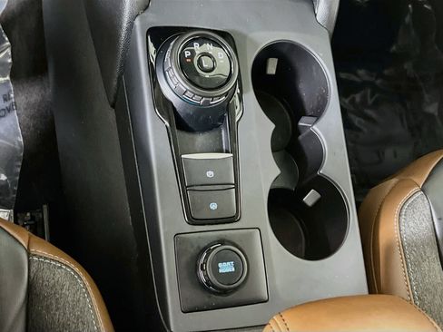 Used 2022 Ford Bronco Sport Outer Banks w/ Tech Package AWD/4WD image 16