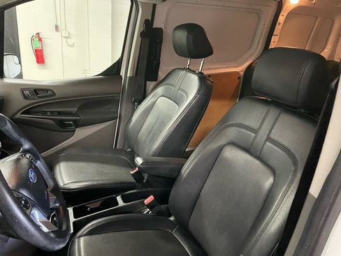 Used 2020 Ford Transit Connect XL image 9