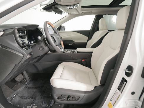 Certified 2025 Lexus RX 350 Luxury image 9