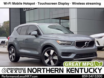 Used 2019 Volvo XC40 T5 Momentum