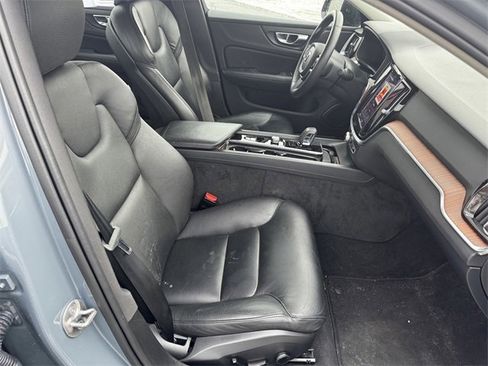 Used 2024 Volvo S60 B5 Plus image 14