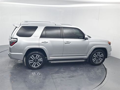 Used 2022 Toyota 4Runner Limited image 70