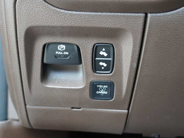 Used 2025 RAM 1500 Laramie w/ Bed Utility Group AWD/4WD image 37