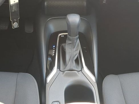 Used 2025 Toyota Corolla LE image 25