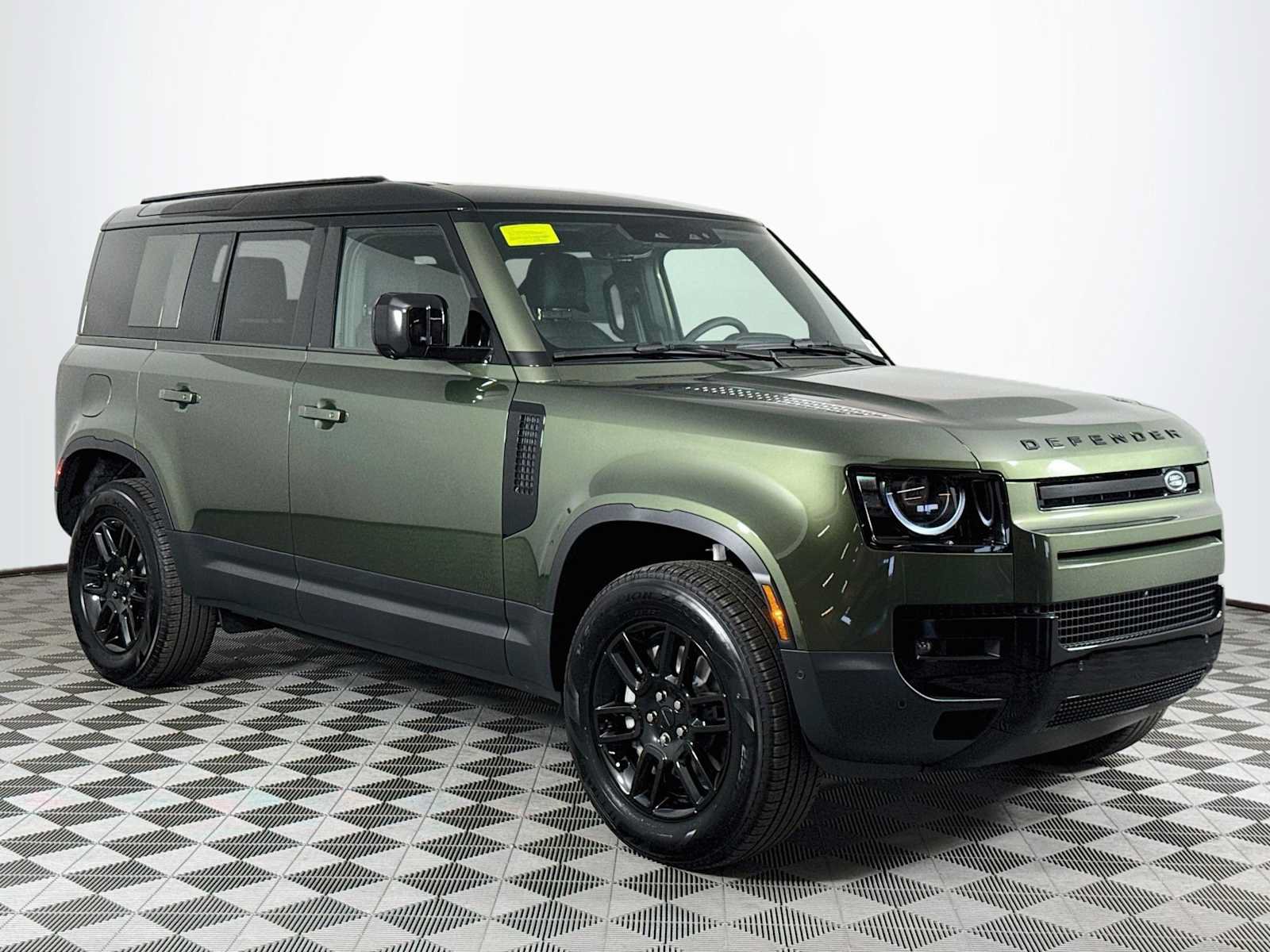 New 2026 Land Rover Defender 110 S AWD/4WD image 3