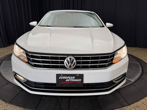 Used 2016 Volkswagen Passat 1.8T FWD image 11
