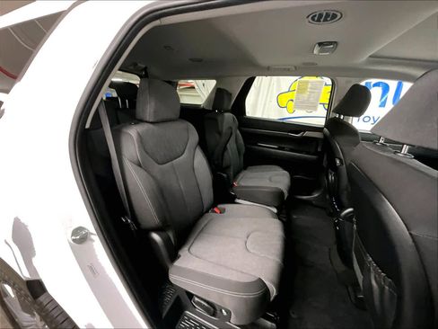 Used 2022 Hyundai Palisade SEL w/ Convenience Package AWD/4WD image 16