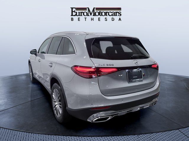 Used 2026 Mercedes-Benz GLC 300 4MATIC image 4