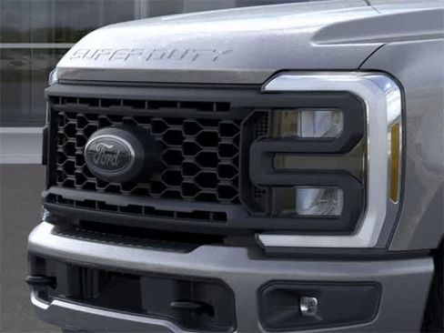 New 2025 Ford F250 Lariat w/ Lariat Ultimate Package image 17