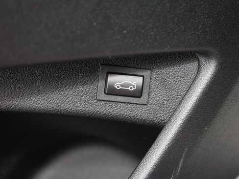 Used 2023 BMW M240i xDrive Coupe image 13