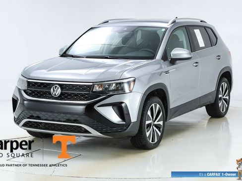 Used 2024 Volkswagen Taos SE FWD image 38