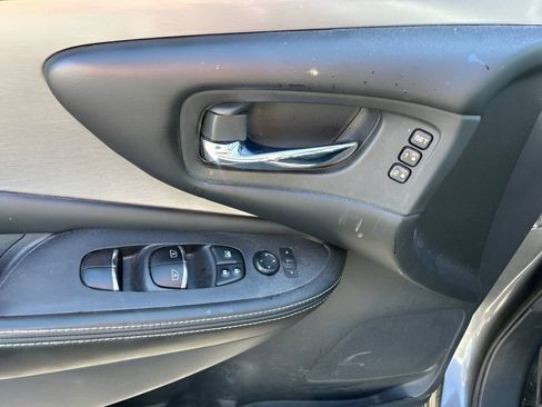 Used 2022 Nissan Murano SL w/ SL Moonroof Package AWD/4WD image 18
