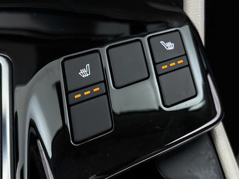 Certified 2025 Kia Sportage EX FWD image 7