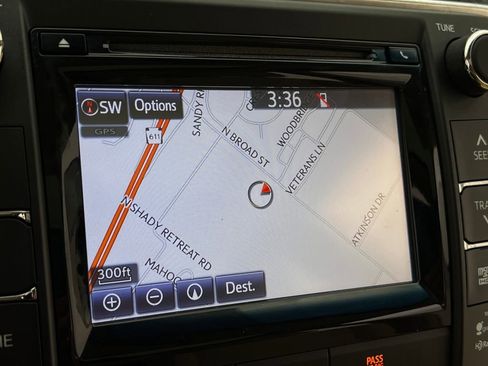 Used 2015 Toyota Camry XLE image 19