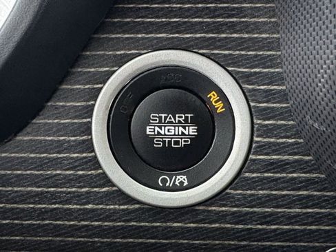 Used 2020 RAM 1500 Limited image 24