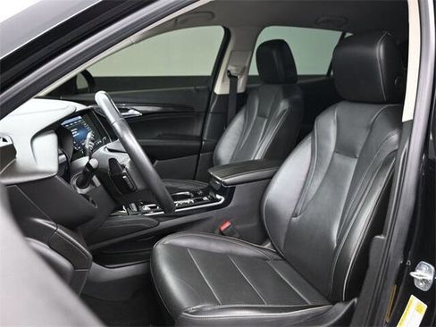 Used 2021 Buick Envision Essence w/ Technology Package I image 10