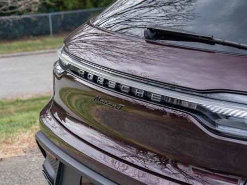 New 2026 Porsche Macan Turbo image 15