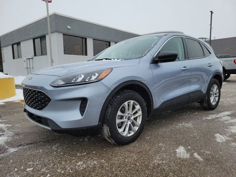 Certified 2022 Ford Escape SE w/ Convenience Package image 2