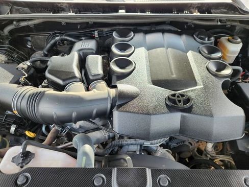 Used 2018 Toyota 4Runner SR5 Premium RWD image 33