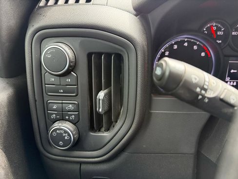 Used 2024 Chevrolet Silverado 2500 W/T w/ WT/CX Safety Package AWD/4WD image 8