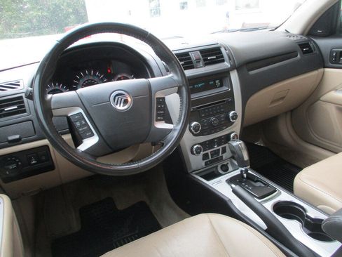 Used 2010 Mercury Milan Premier AWD/4WD image 7