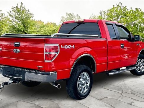 Used 2012 Ford F150 XLT w/ XLT Chrome Pkg image 2