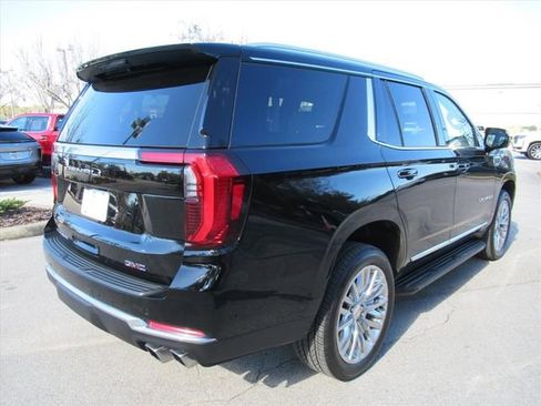 Used 2025 GMC Yukon Denali image 7