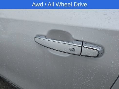 Used 2023 GMC Terrain Denali AWD/4WD image 11