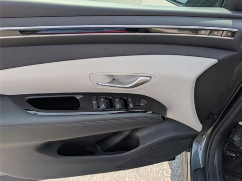 Used 2024 Hyundai Tucson Limited AWD/4WD image 20